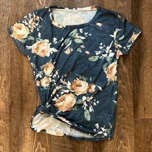 Shein Floral Tee Size Small.